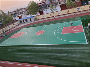 塑膠球場